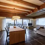 Schneider דירה טשאגונס