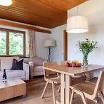 Schneider דירה *