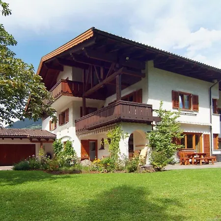 Schneider Apartment